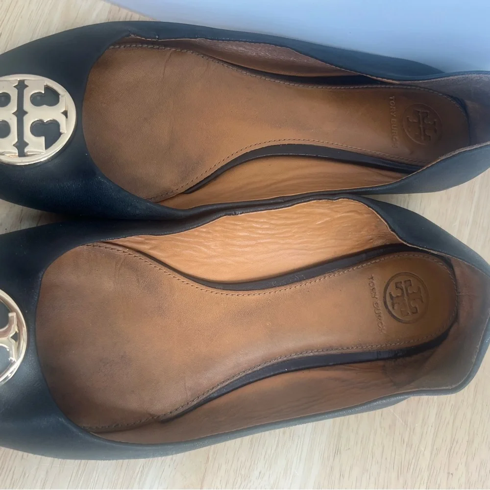 Tory Burch Black Loafers with Gold Emblem